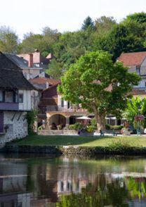 Logis Hotel Les Flots Bleus Beaulieu-sur-Dordogne Eksteriør bilde