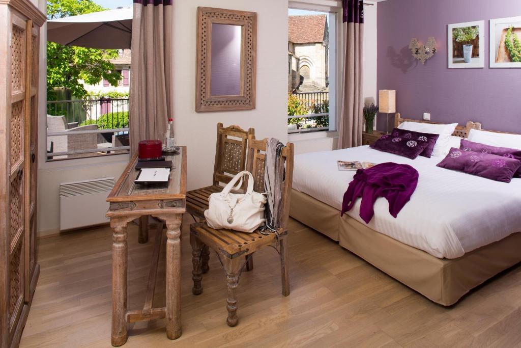Logis Hotel Les Flots Bleus Beaulieu-sur-Dordogne Rom bilde